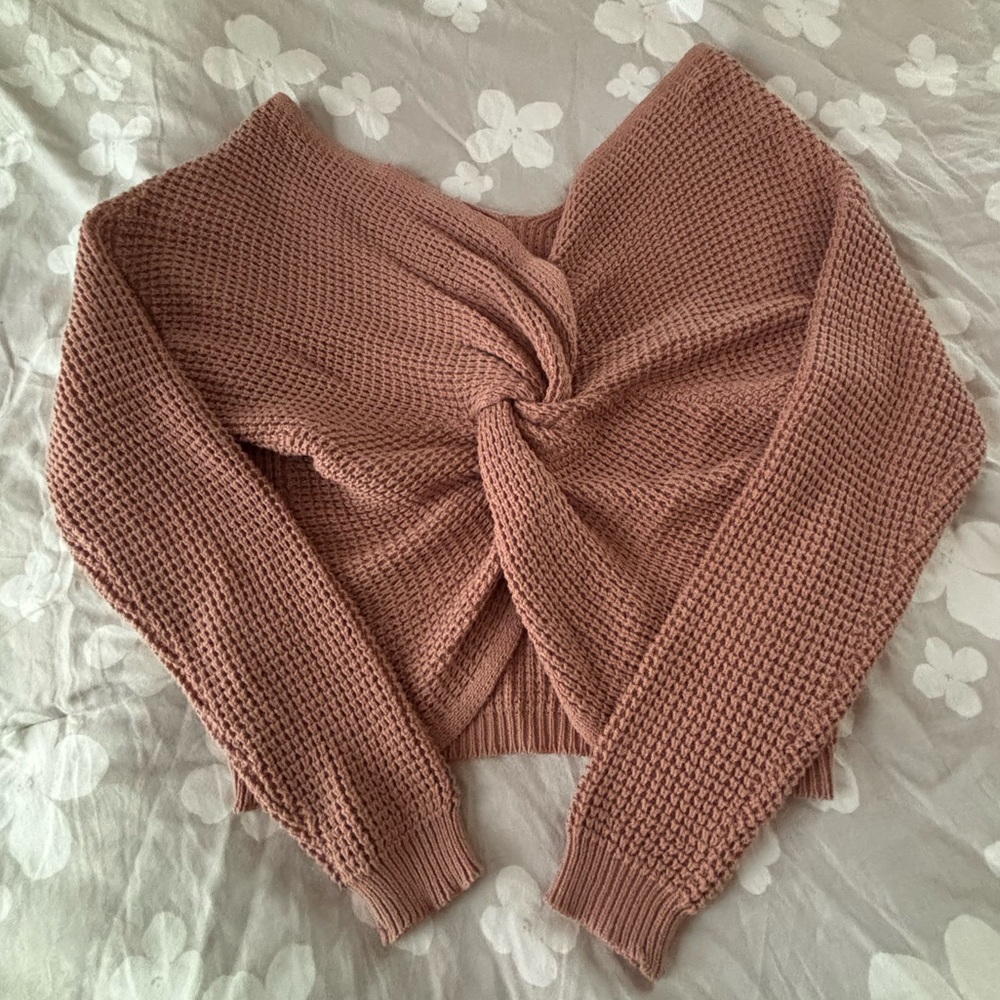 Moon&Madison Brown Twist Front Knit Sweater